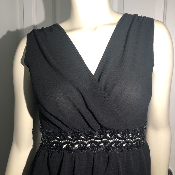 ✨host PICK✨ CHA CHA VENTE Party top! - Picture 4 of 9